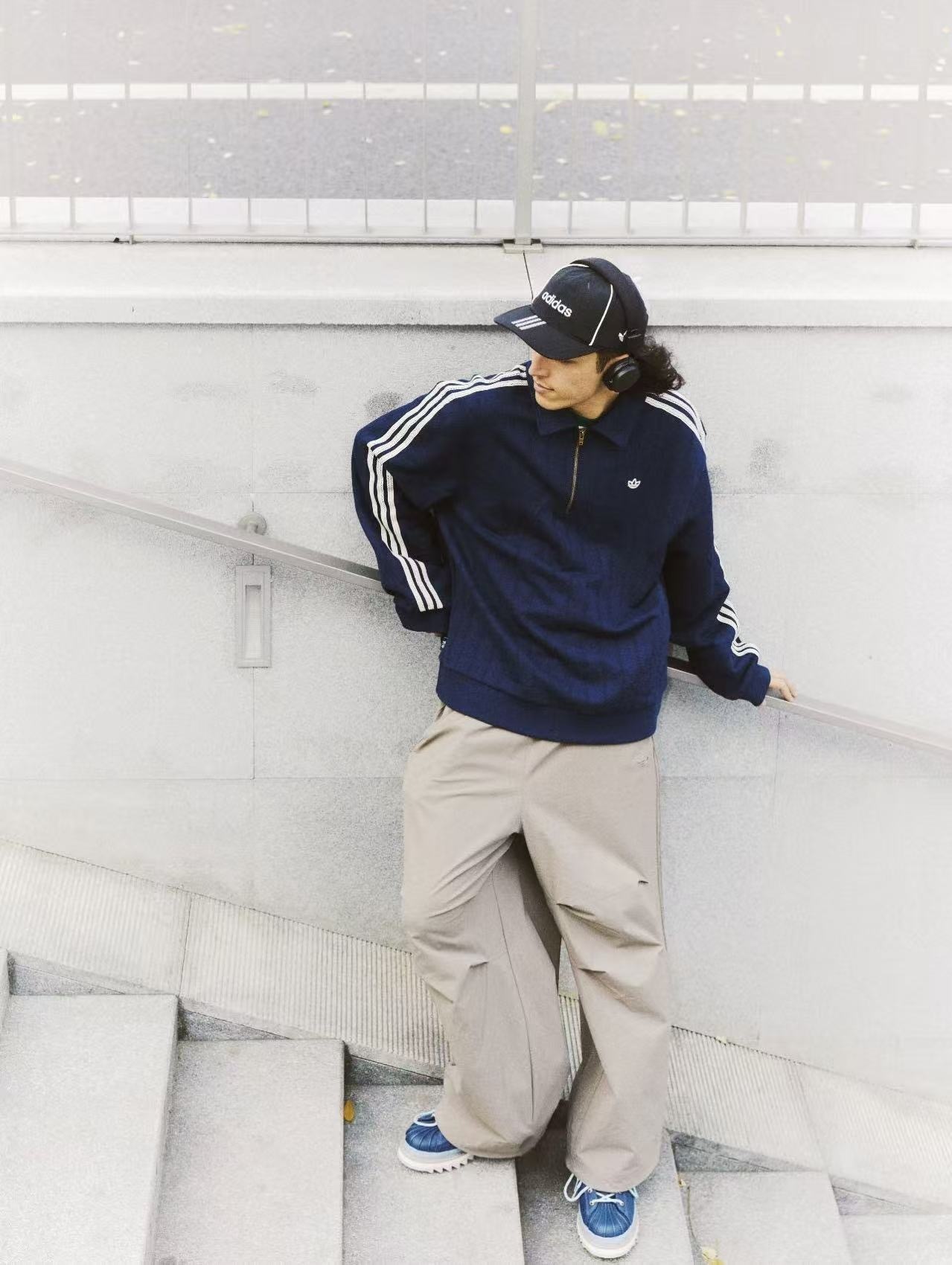 GG83-1  Adidas   hoodie gallery