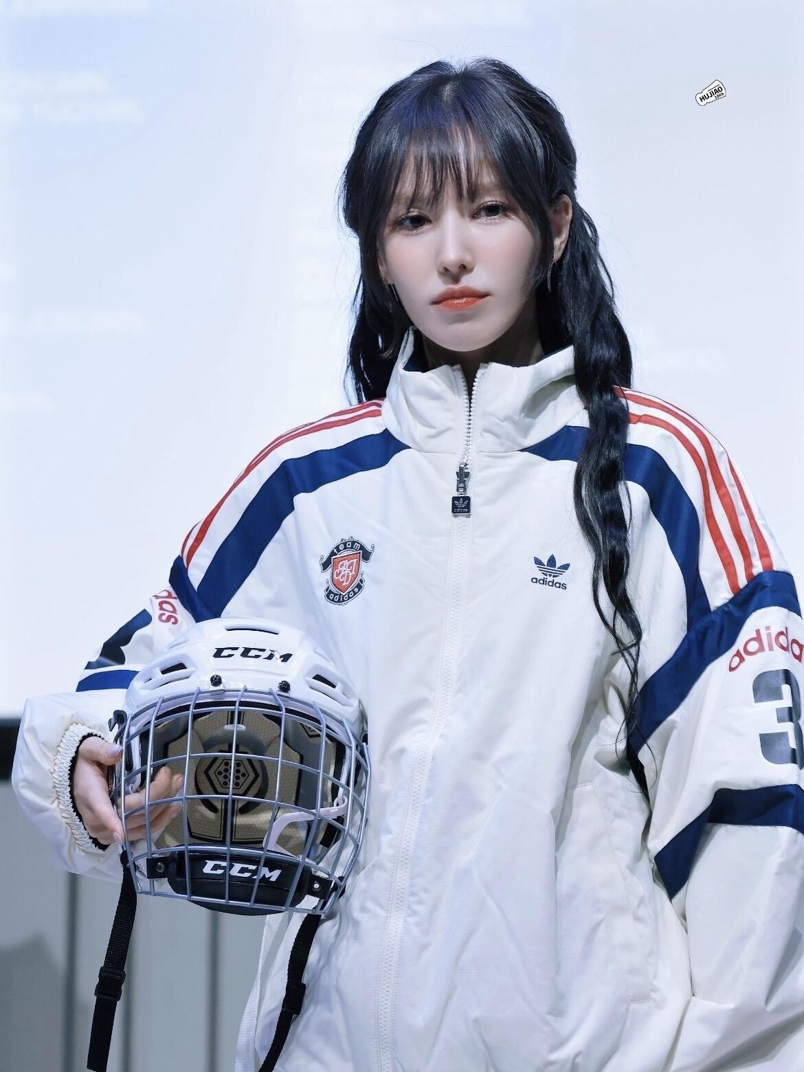 GG84-1-GG84-2   Adidas gallery