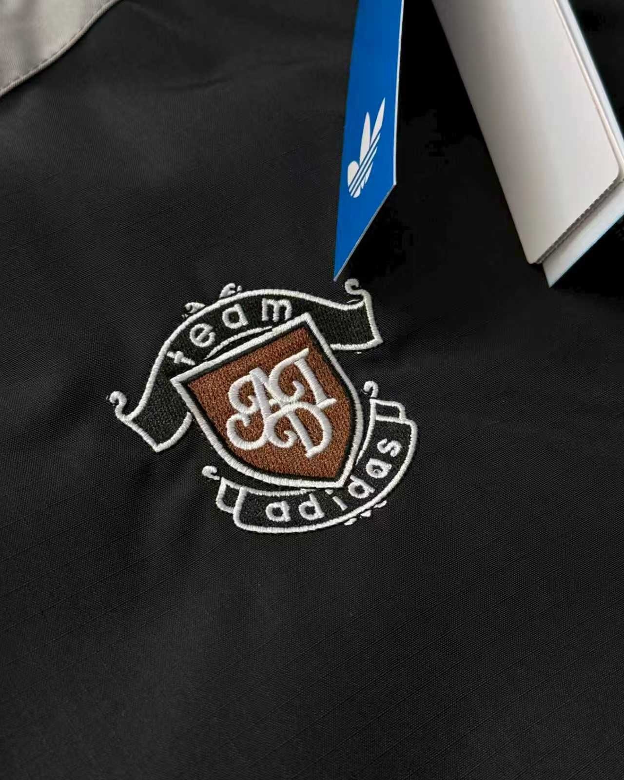 GG84-1-GG84-2   Adidas gallery