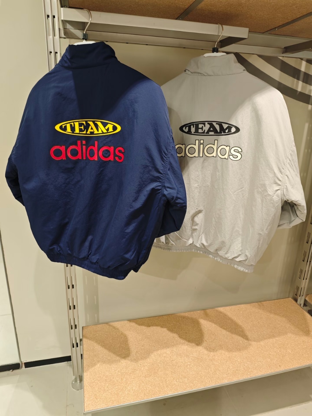 GG84-1-GG84-2   Adidas gallery