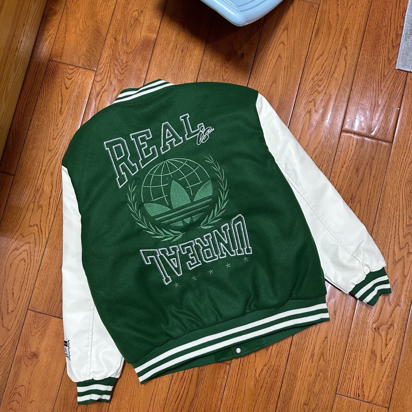 GG86-1-GG86-2  Adidas gallery