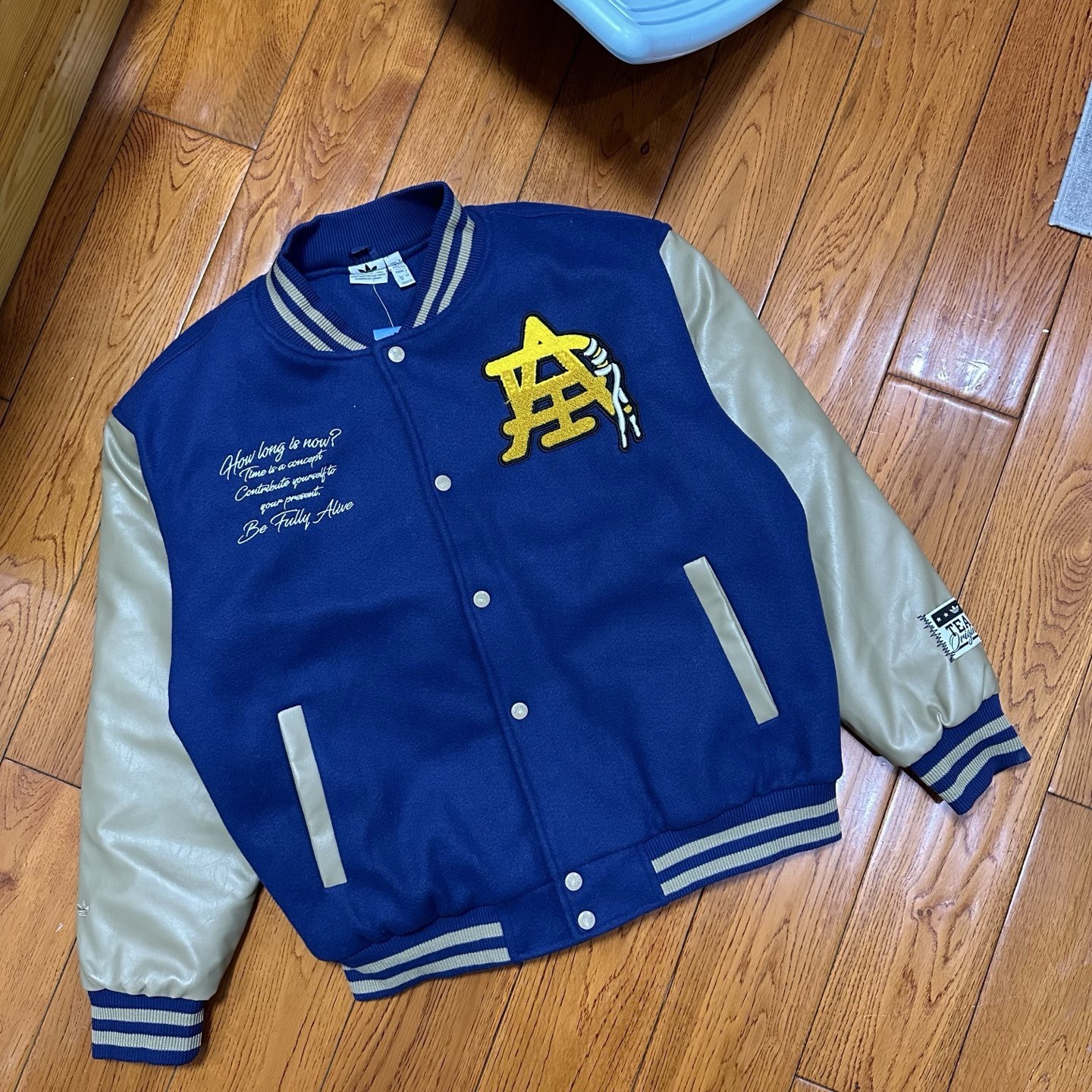 GG86-1-GG86-2  Adidas gallery