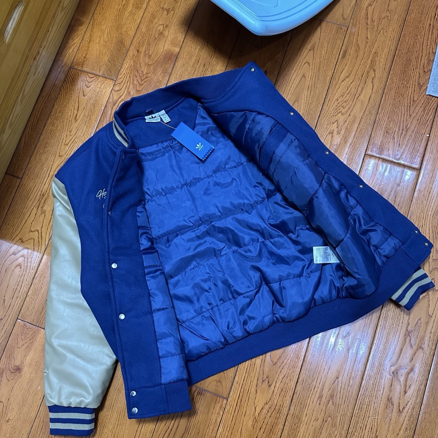 GG86-1-GG86-2  Adidas gallery