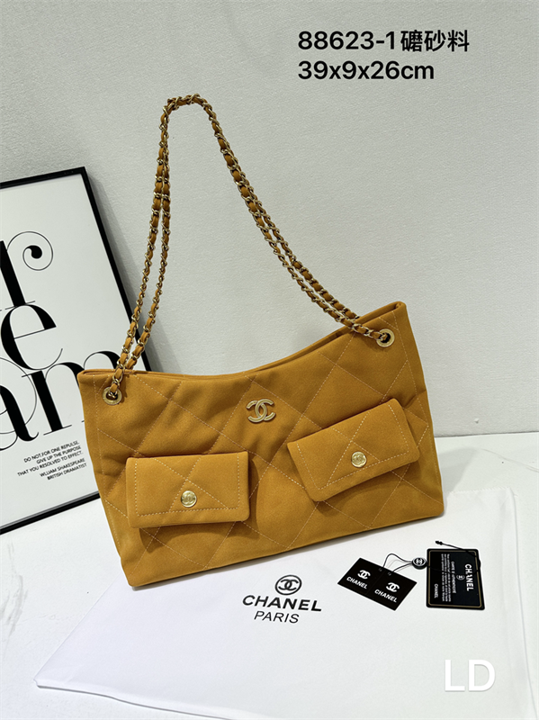 KK25-1-KK25-4   CHANEL   88623 gallery