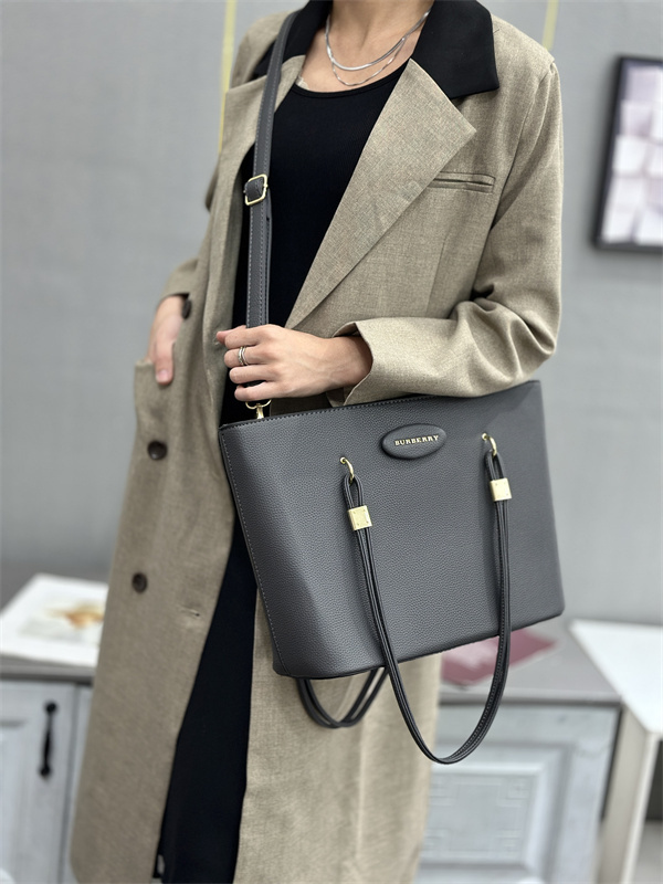 KK28-1-KK28-9  BURBERRY  8818#Bag gallery