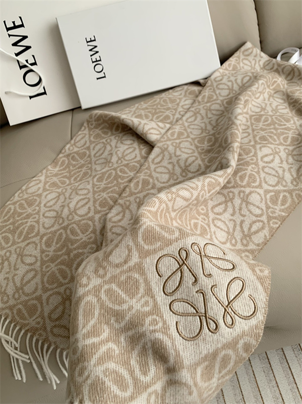 WJ7-1-WJ7-3   LOEWE gallery