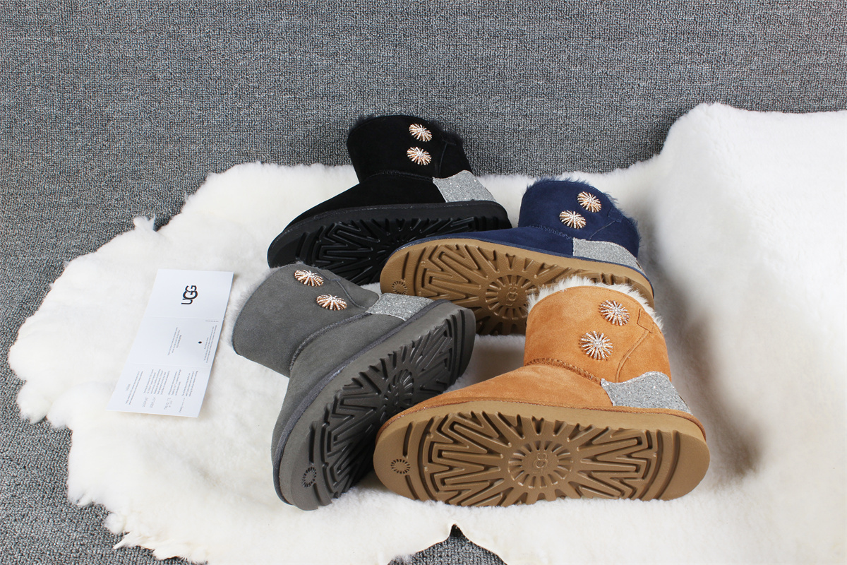 XL12-1-XL12-4   UGG   8891 gallery