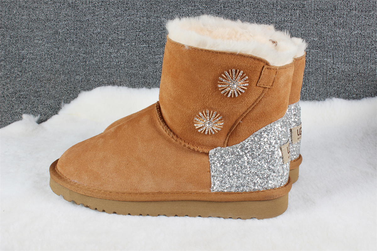 XL12-1-XL12-4   UGG   8891 gallery