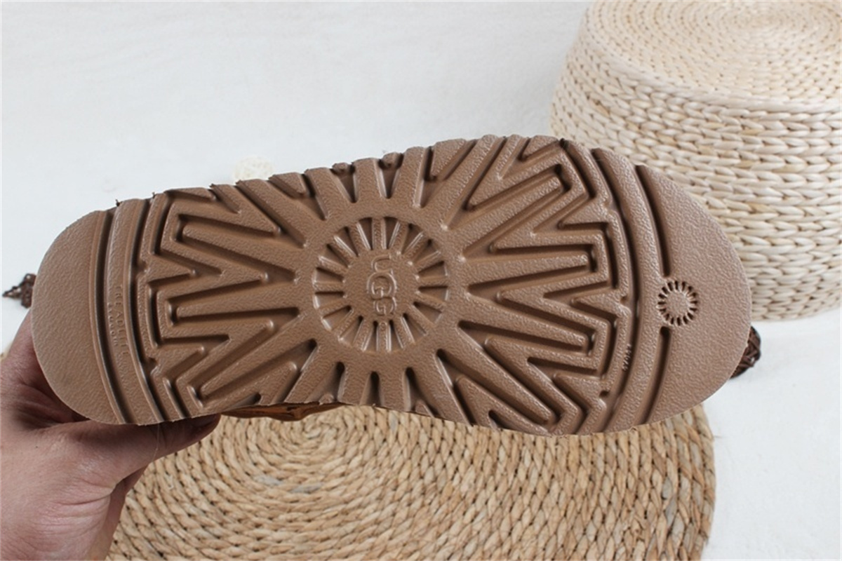 XL7-1-XL7-3   UGG  5854#100 gallery