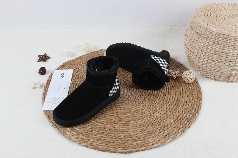 XL9-1-XL9-2 UGG 5854#80  shoe gallery