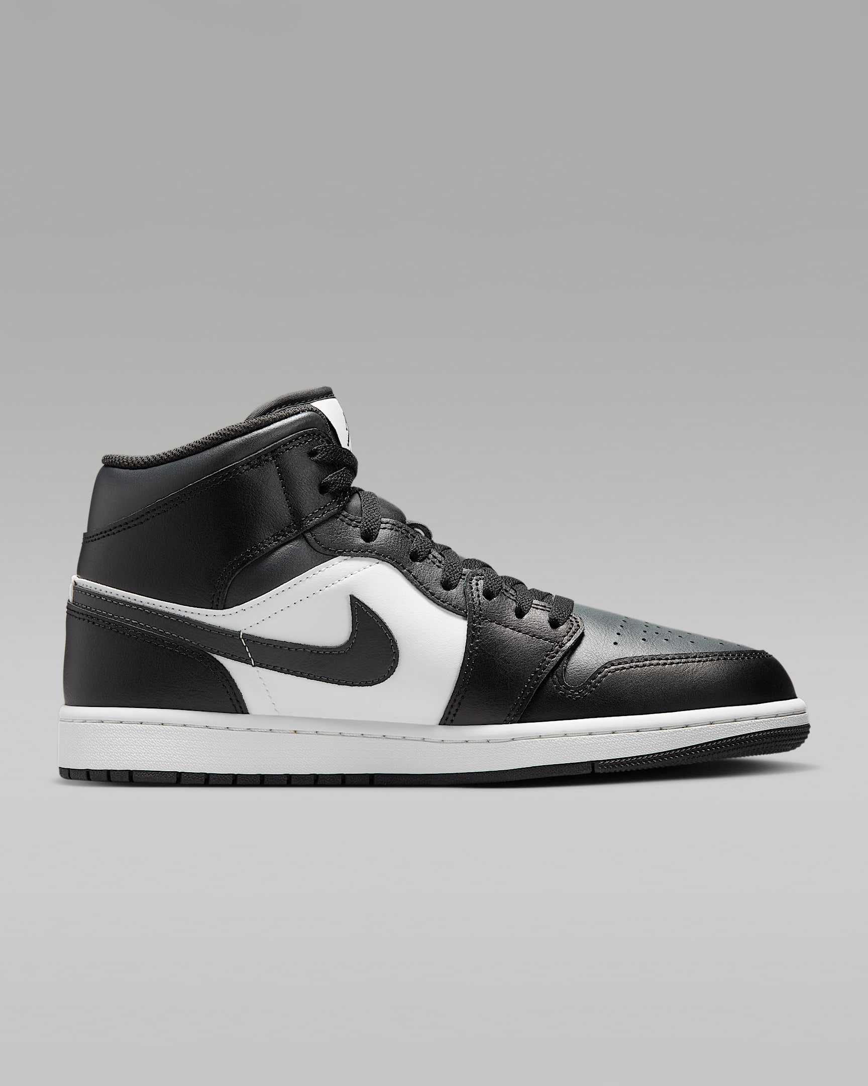 $ 29.99 Air Jordan 1 Mid b-w X4172 gallery