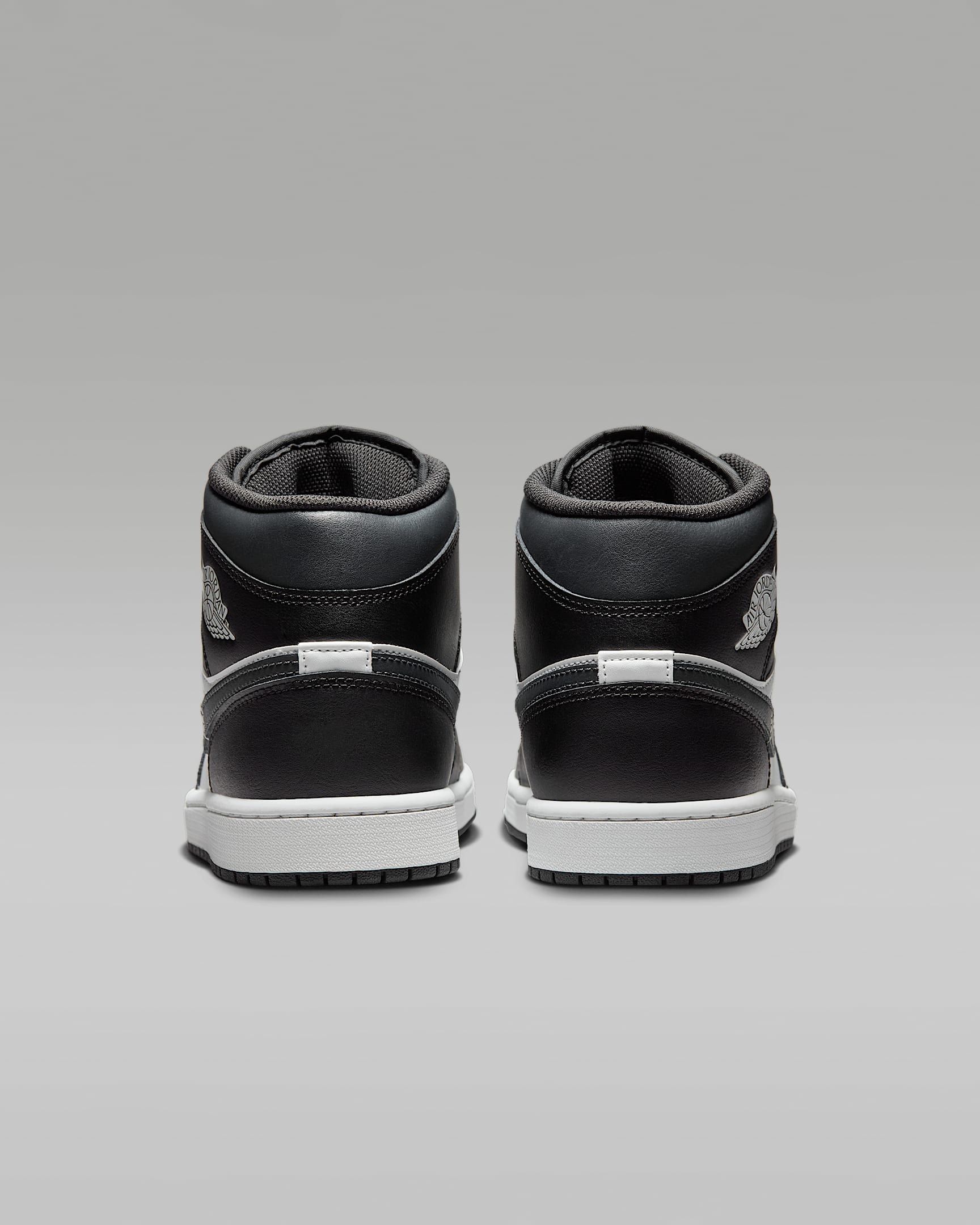 $ 29.99 Air Jordan 1 Mid b-w X4172 gallery