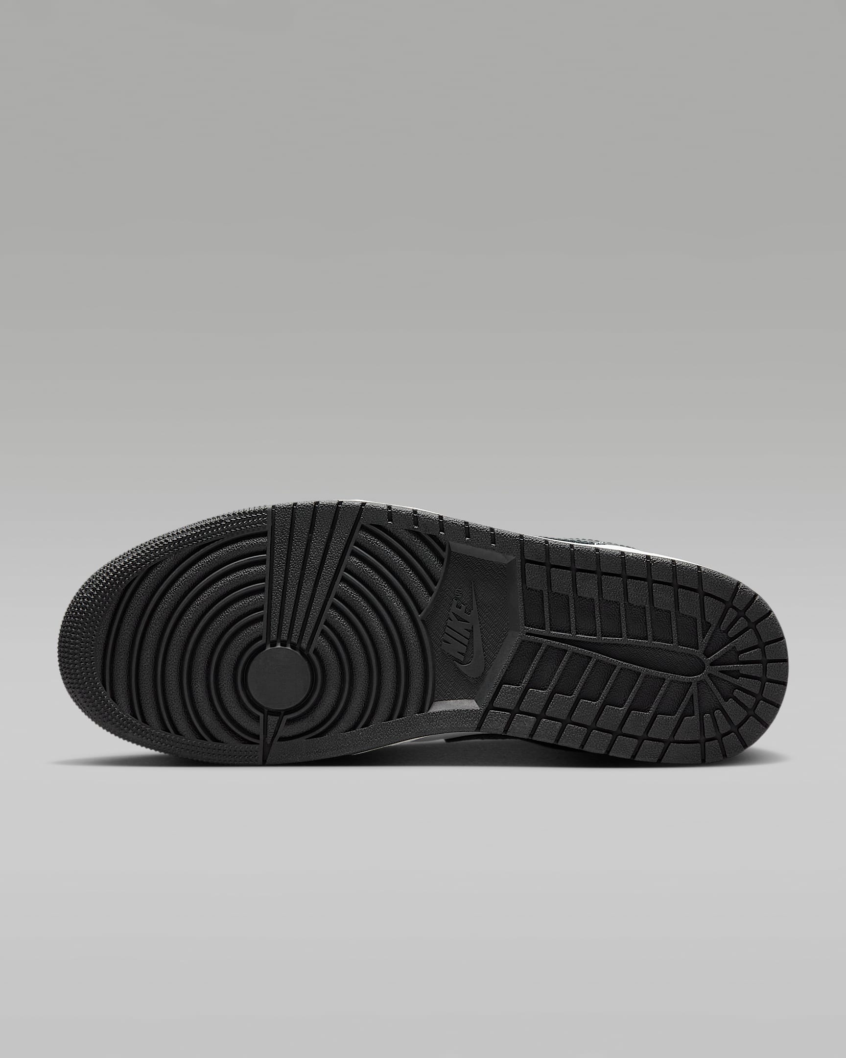 $ 29.99 Air Jordan 1 Mid b-w X4172 gallery
