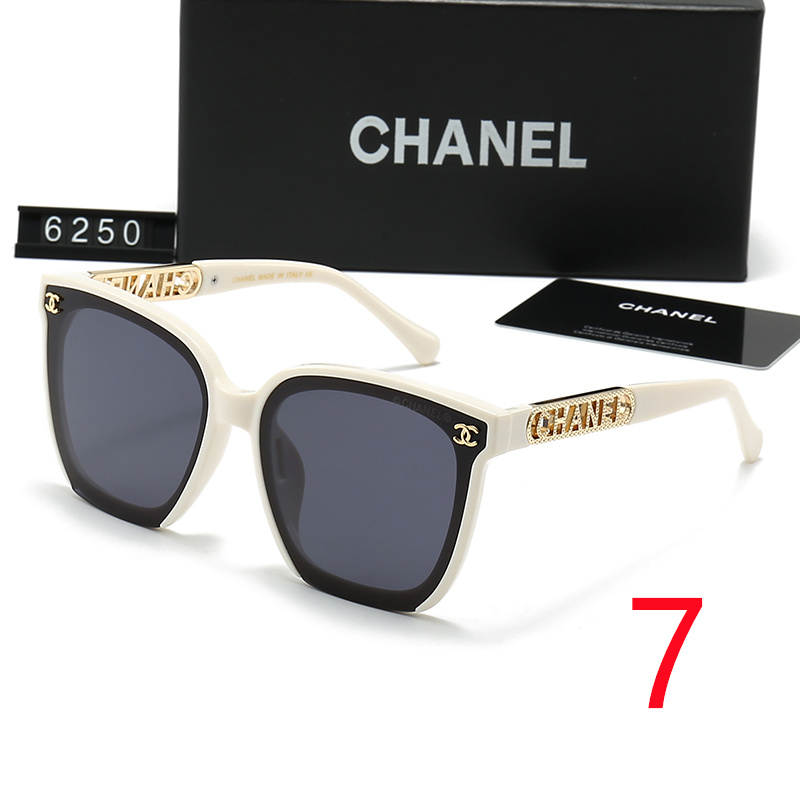 $14.99 Chanel X5923 gallery