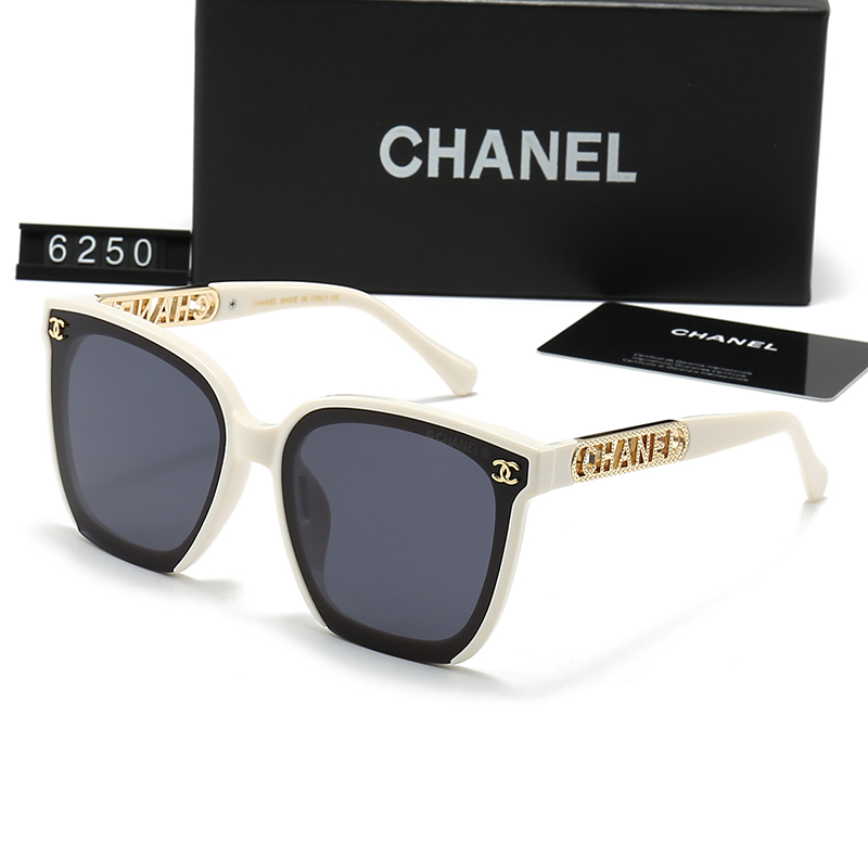 $14.99 Chanel X5923 gallery