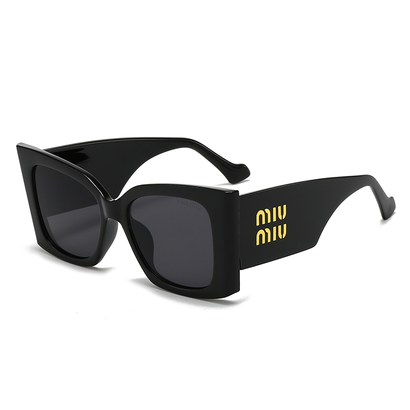 $14.99 MIUMIU X5937 gallery