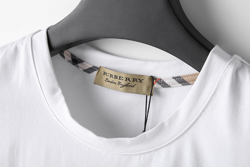 $14.99 MOSCHINO X5128 gallery