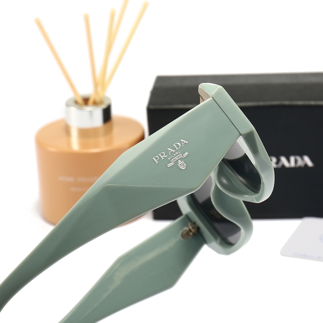 $14.99 Prada X3178 gallery
