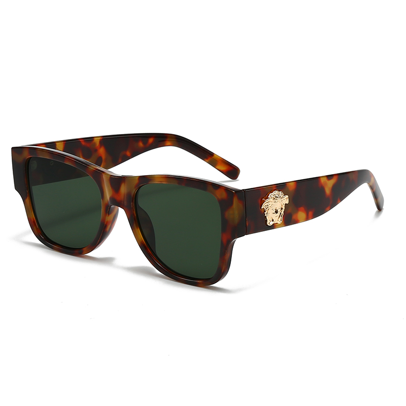 $14.99 Versace X5938 gallery