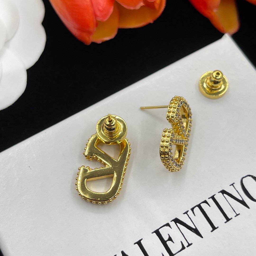 $14.99-Valentino-X6364 gallery