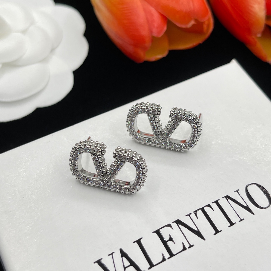 $14.99-Valentino-X6364 gallery