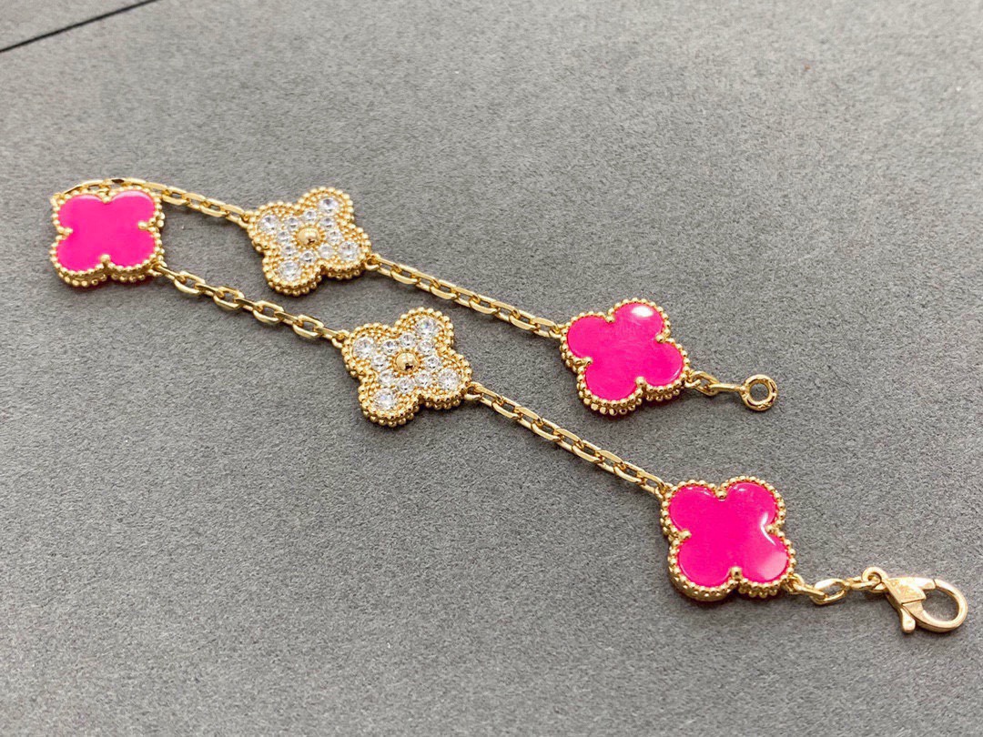 $14.99-Van Cleef & Arpels-X6348 gallery