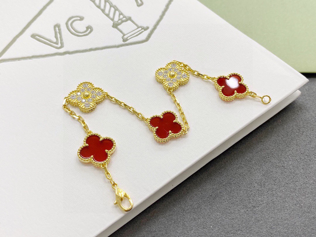 $14.99-Van Cleef & Arpels-X6348 gallery