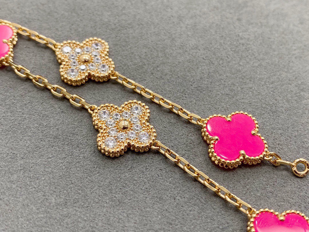 $14.99-Van Cleef & Arpels-X6348 gallery