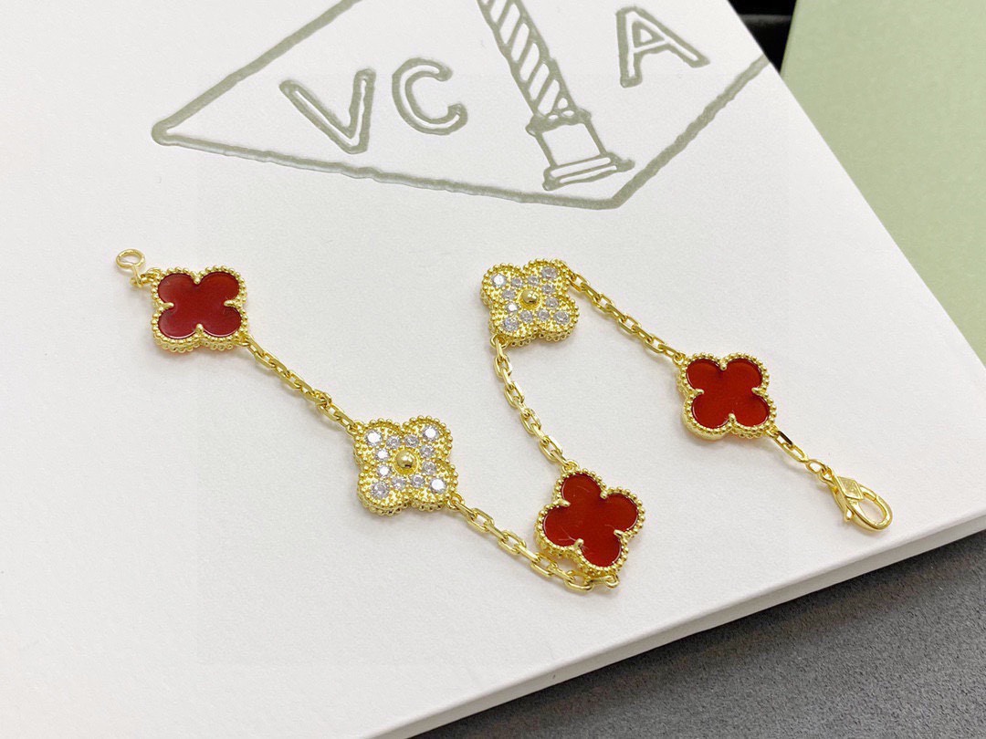 $14.99-Van Cleef & Arpels-X6348 gallery
