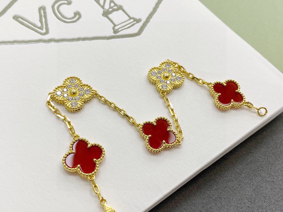 $14.99-Van Cleef & Arpels-X6348 gallery