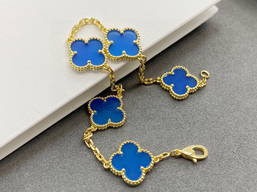 $14.99-Van Cleef & Arpels-X6348 gallery