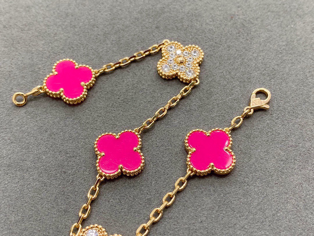 $14.99-Van Cleef & Arpels-X6348 gallery