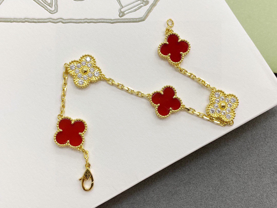 $14.99-Van Cleef & Arpels-X6348 gallery