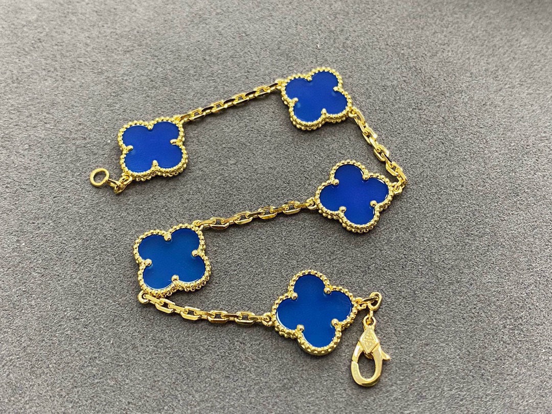 $14.99-Van Cleef & Arpels-X6348 gallery