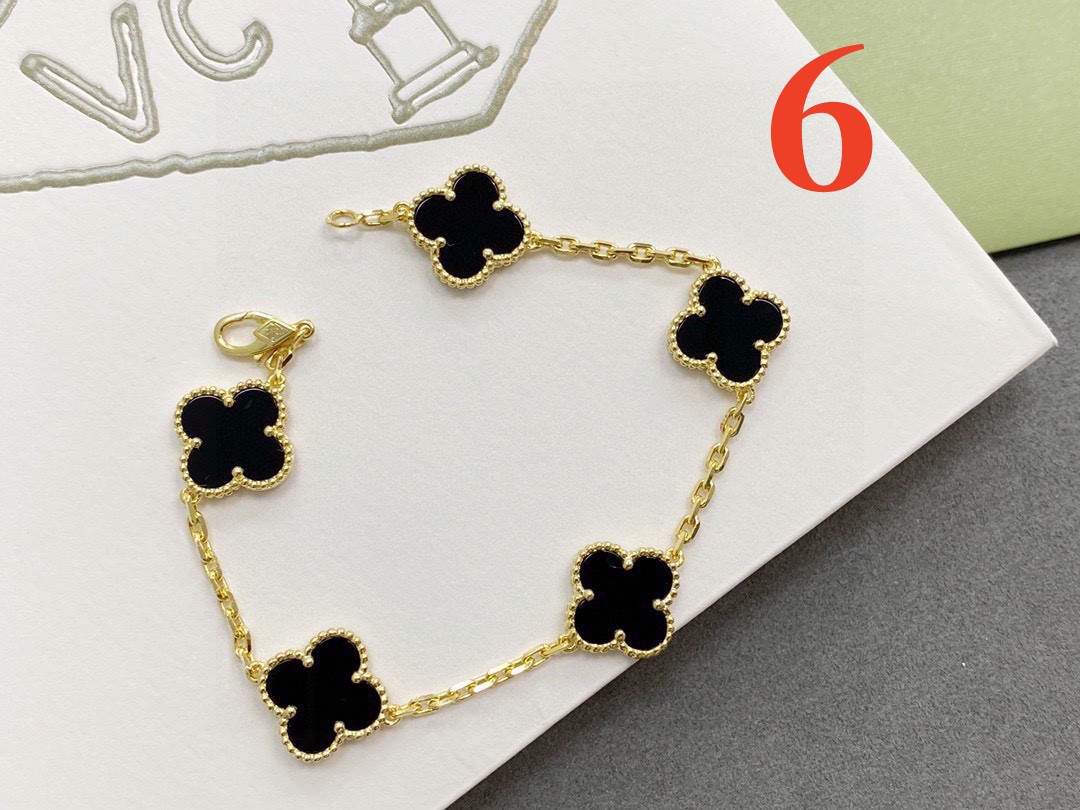 $14.99-Van Cleef & Arpels-X6348 gallery