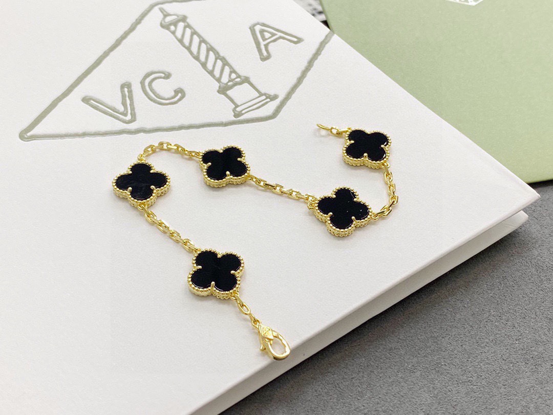 $14.99-Van Cleef & Arpels-X6348 gallery