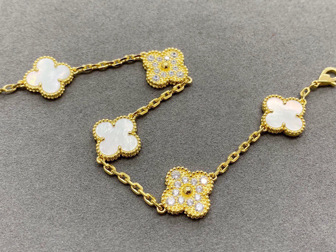 $14.99-Van Cleef & Arpels-X6348 gallery