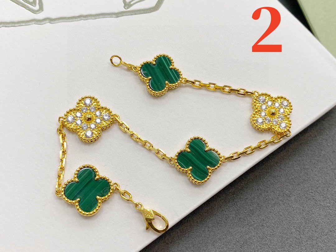 $14.99-Van Cleef & Arpels-X6348 gallery