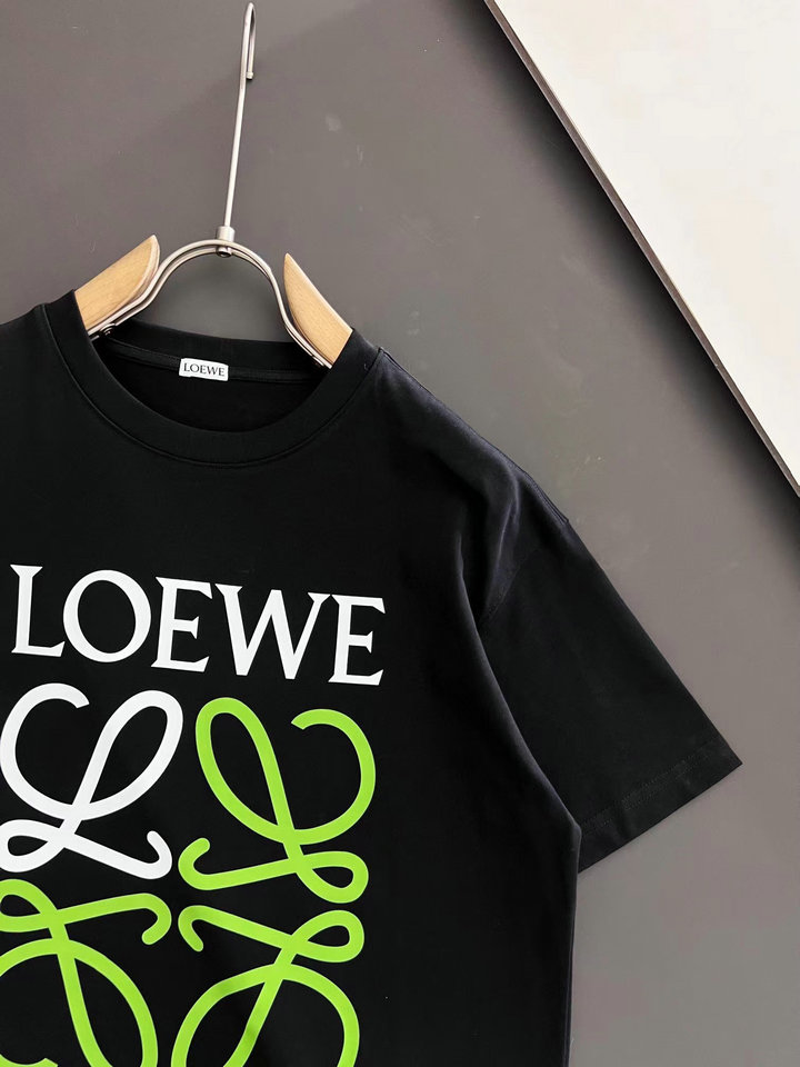 $15.99 LOEWE X5881 gallery