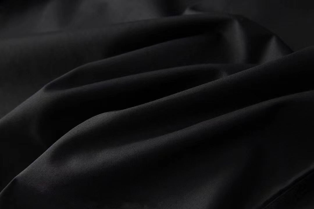 $15.99 LOEWE X5883 gallery