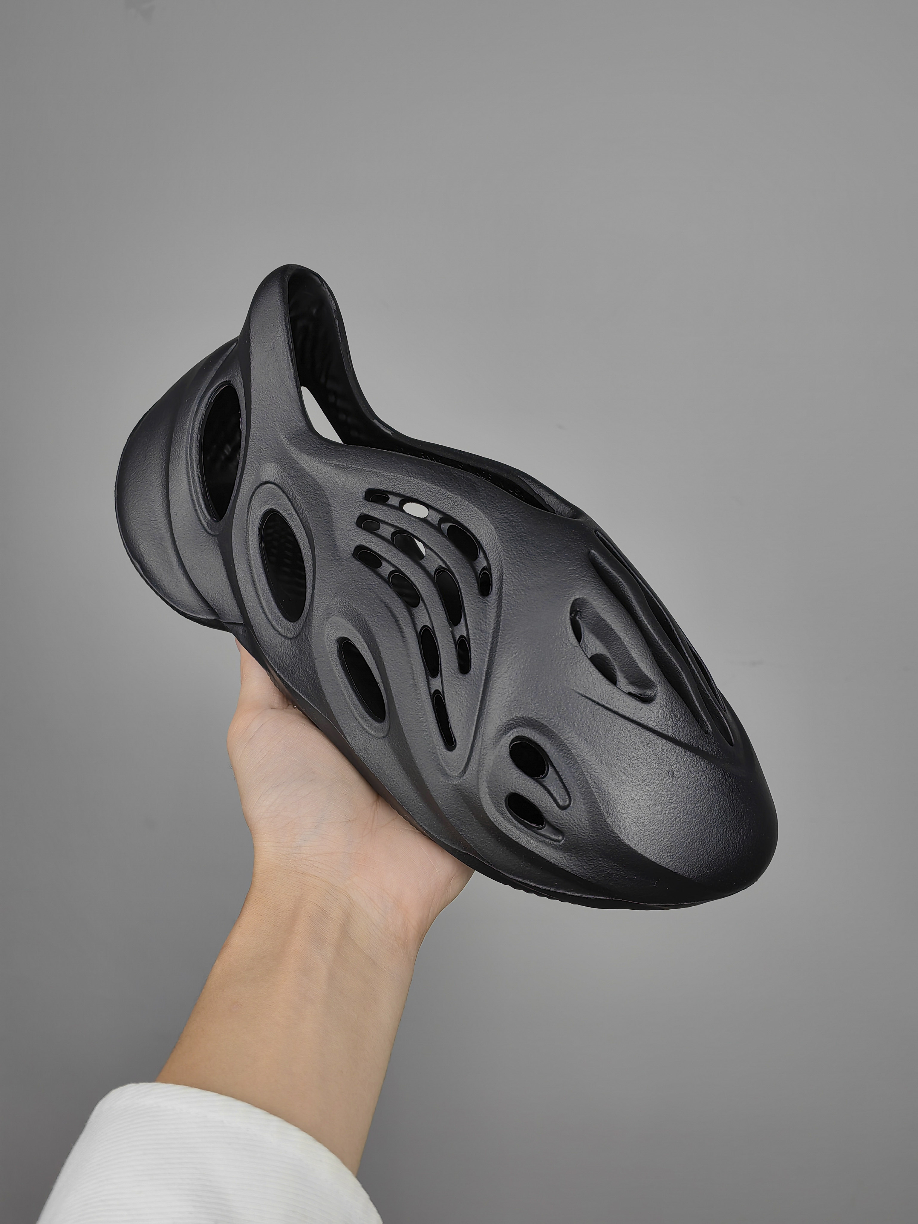 $15.99 YEEZY FORM X5341 gallery