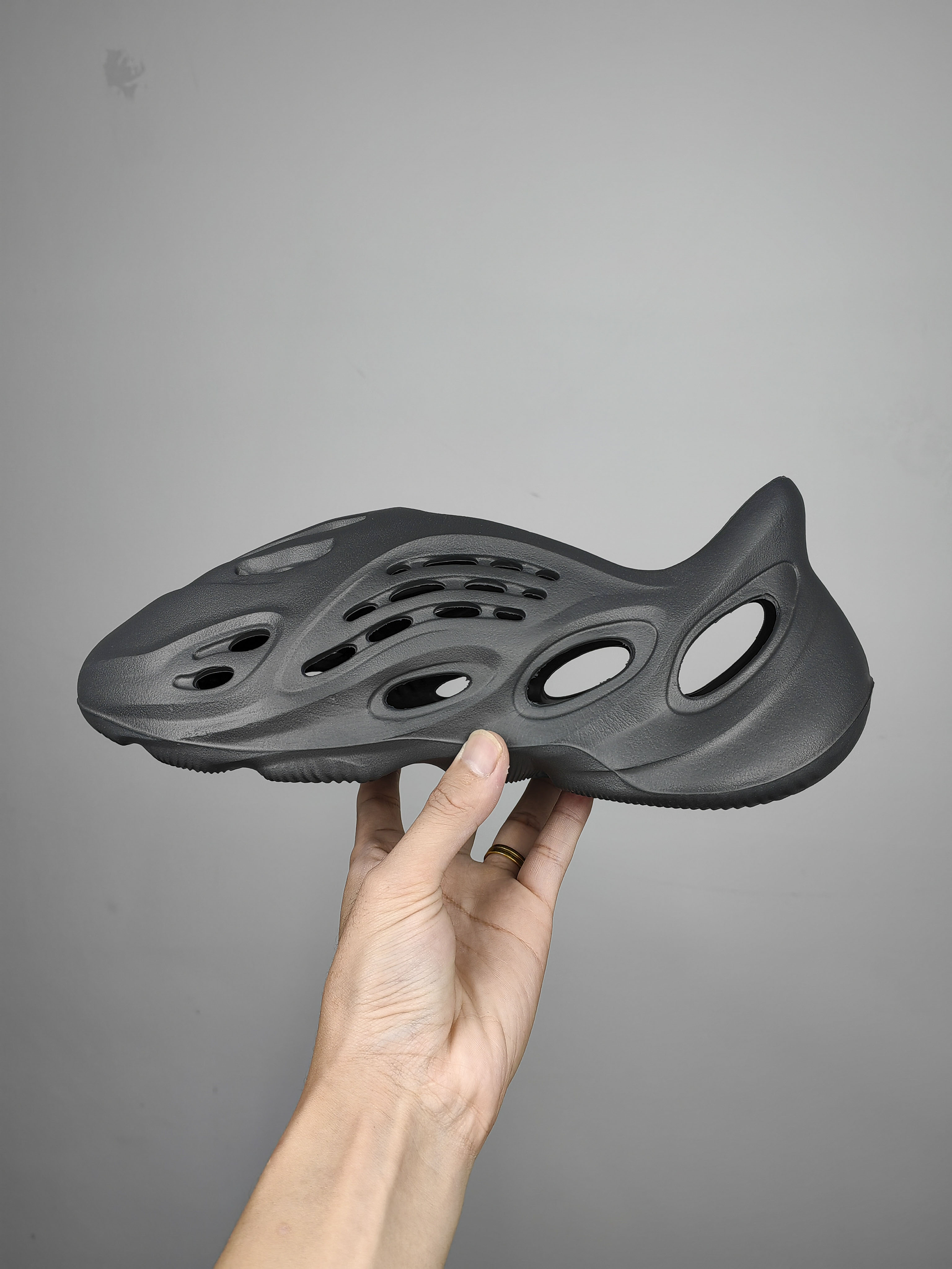 $15.99 YEEZY FORM X5341 gallery