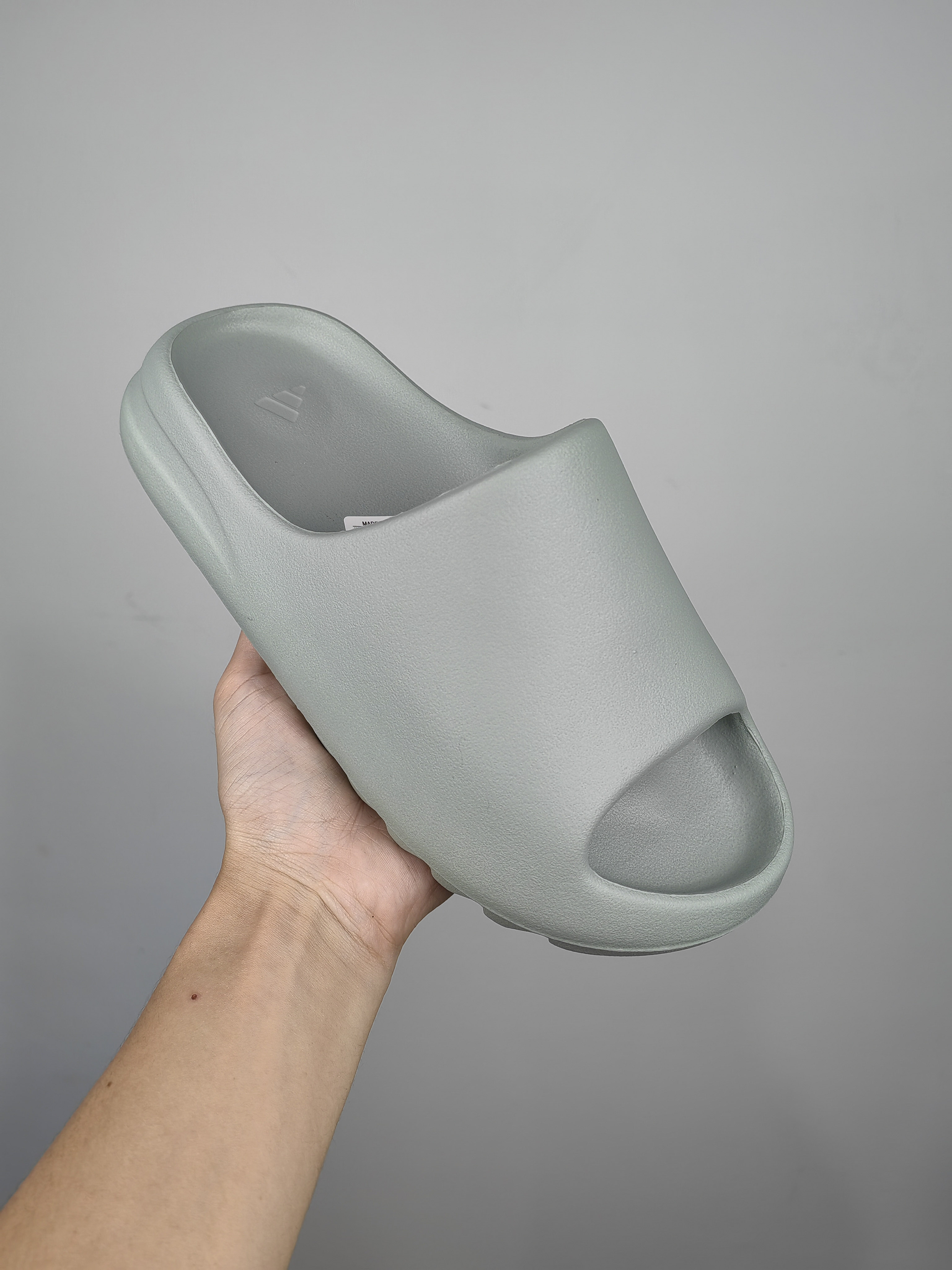 $15.99-ADIDAS YEEZY SLIDE X5342 gallery