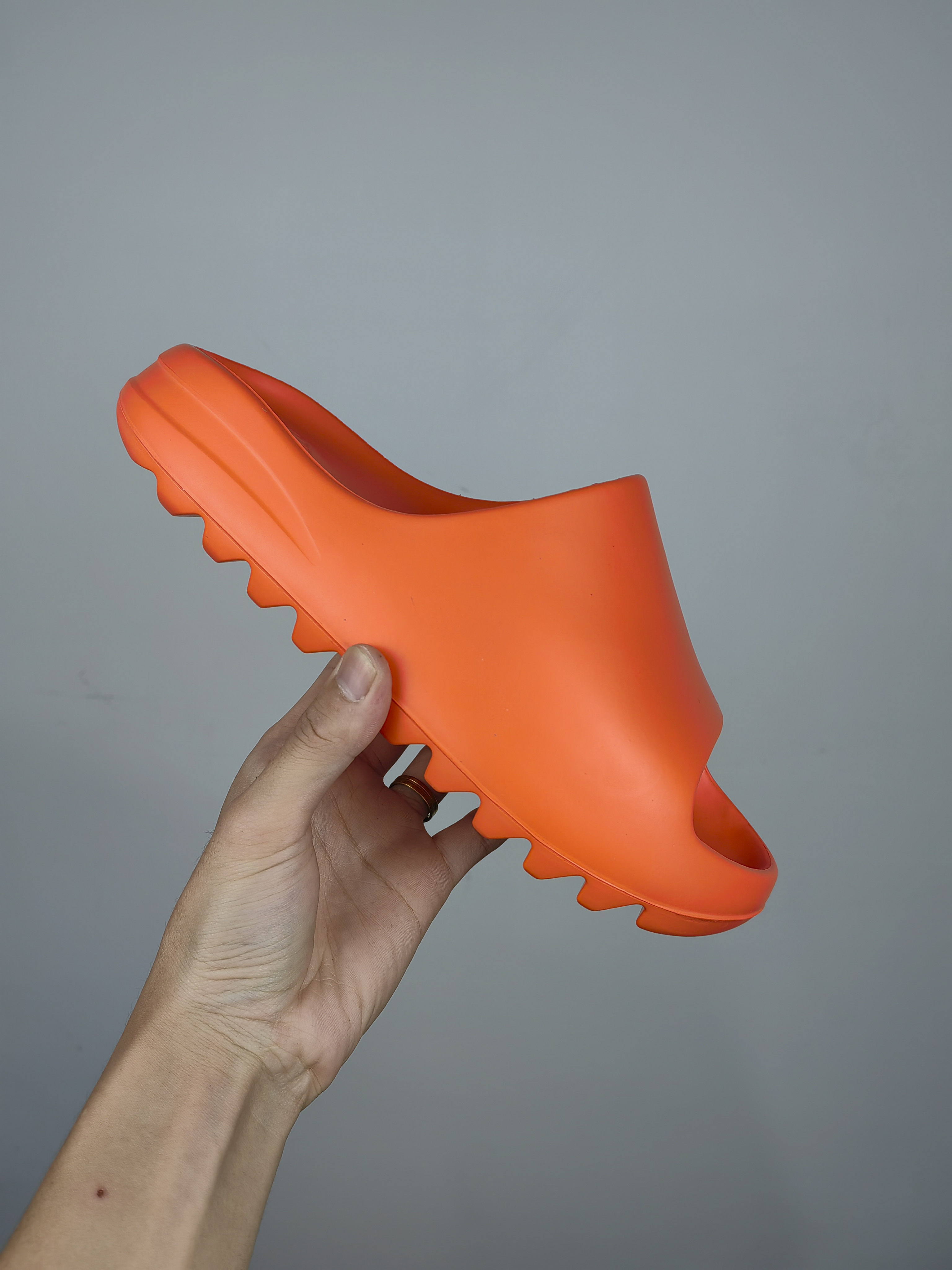$15.99-ADIDAS YEEZY SLIDE X5342 gallery
