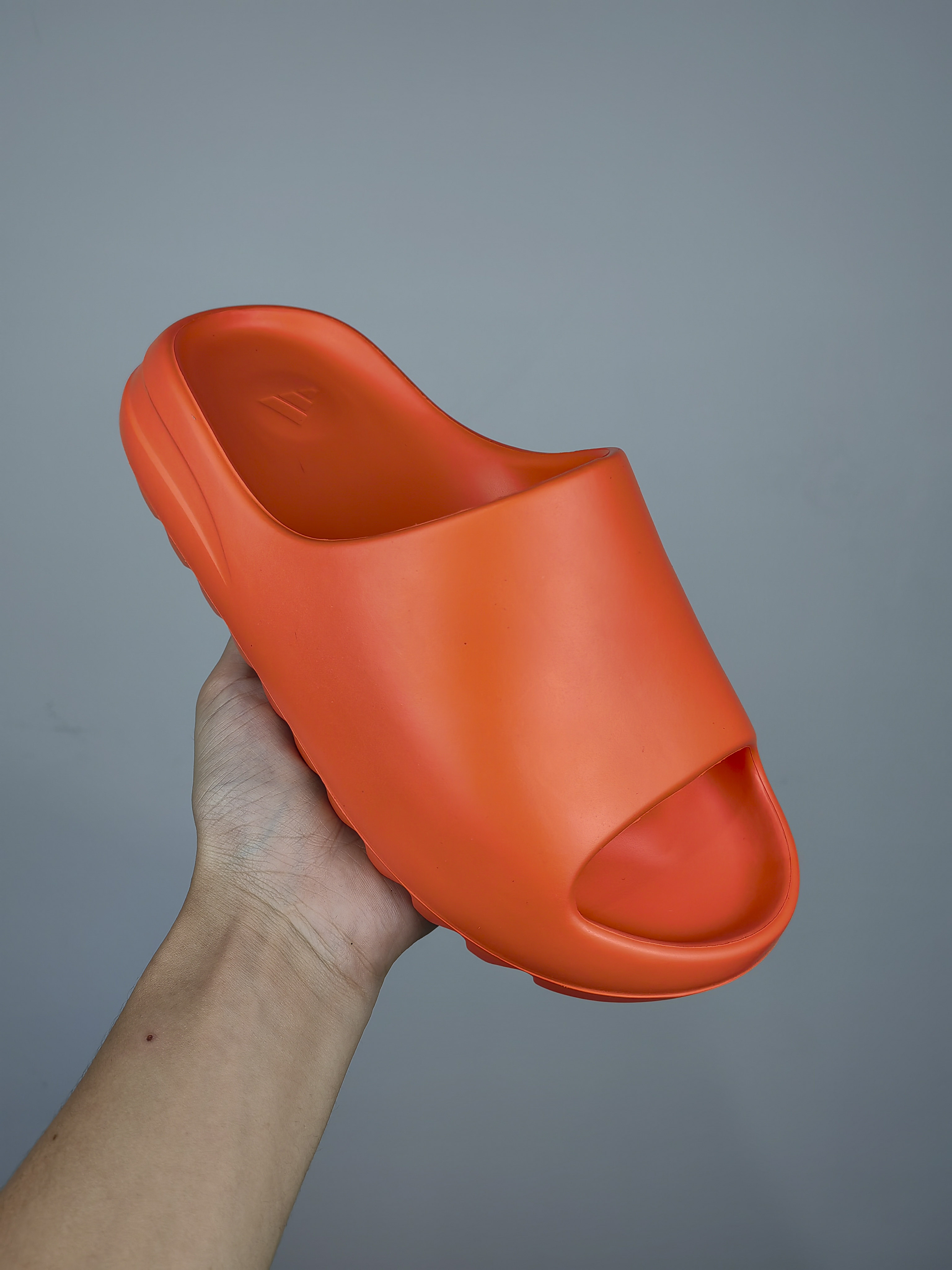 $15.99-ADIDAS YEEZY SLIDE X5342 gallery