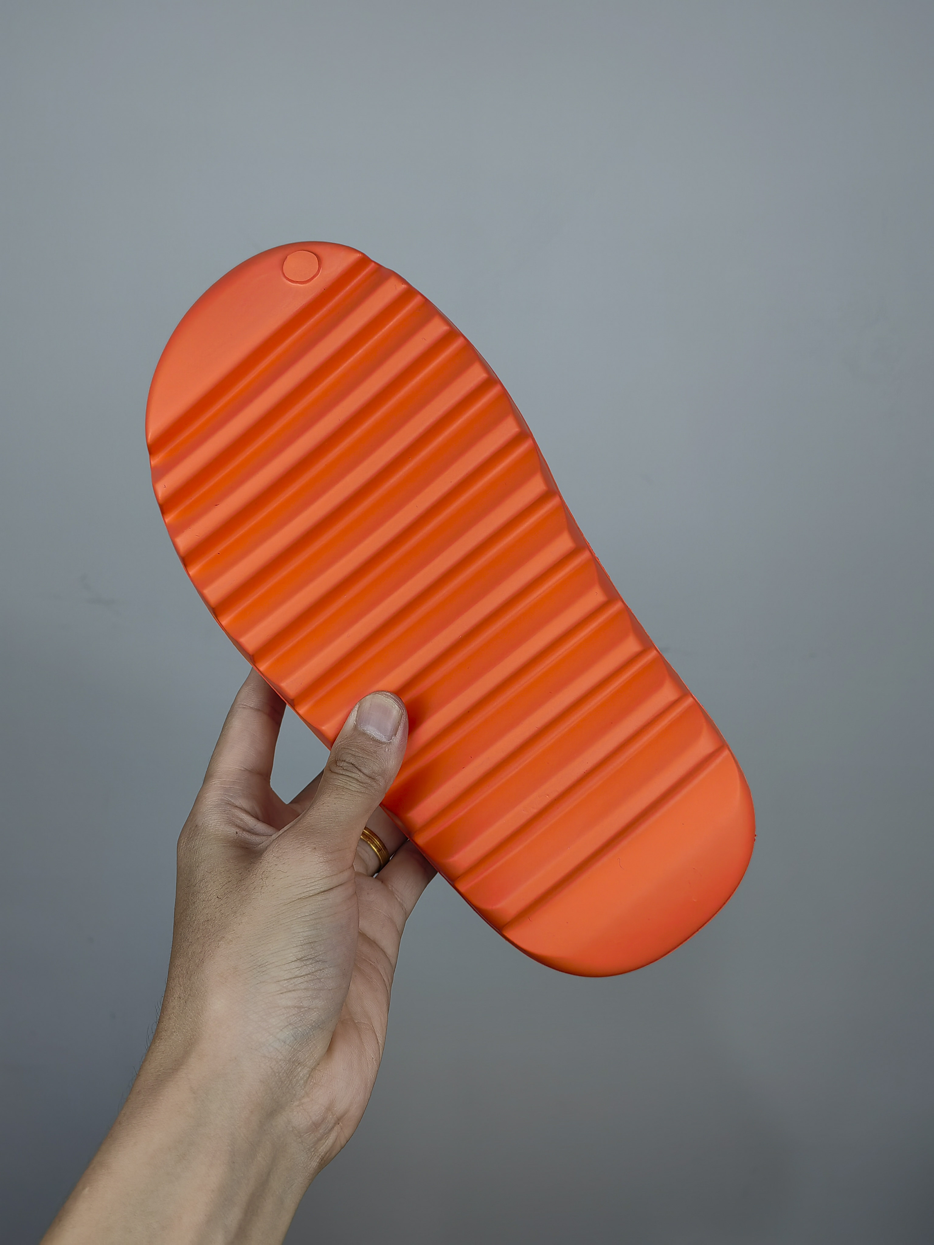 $15.99-ADIDAS YEEZY SLIDE X5342 gallery