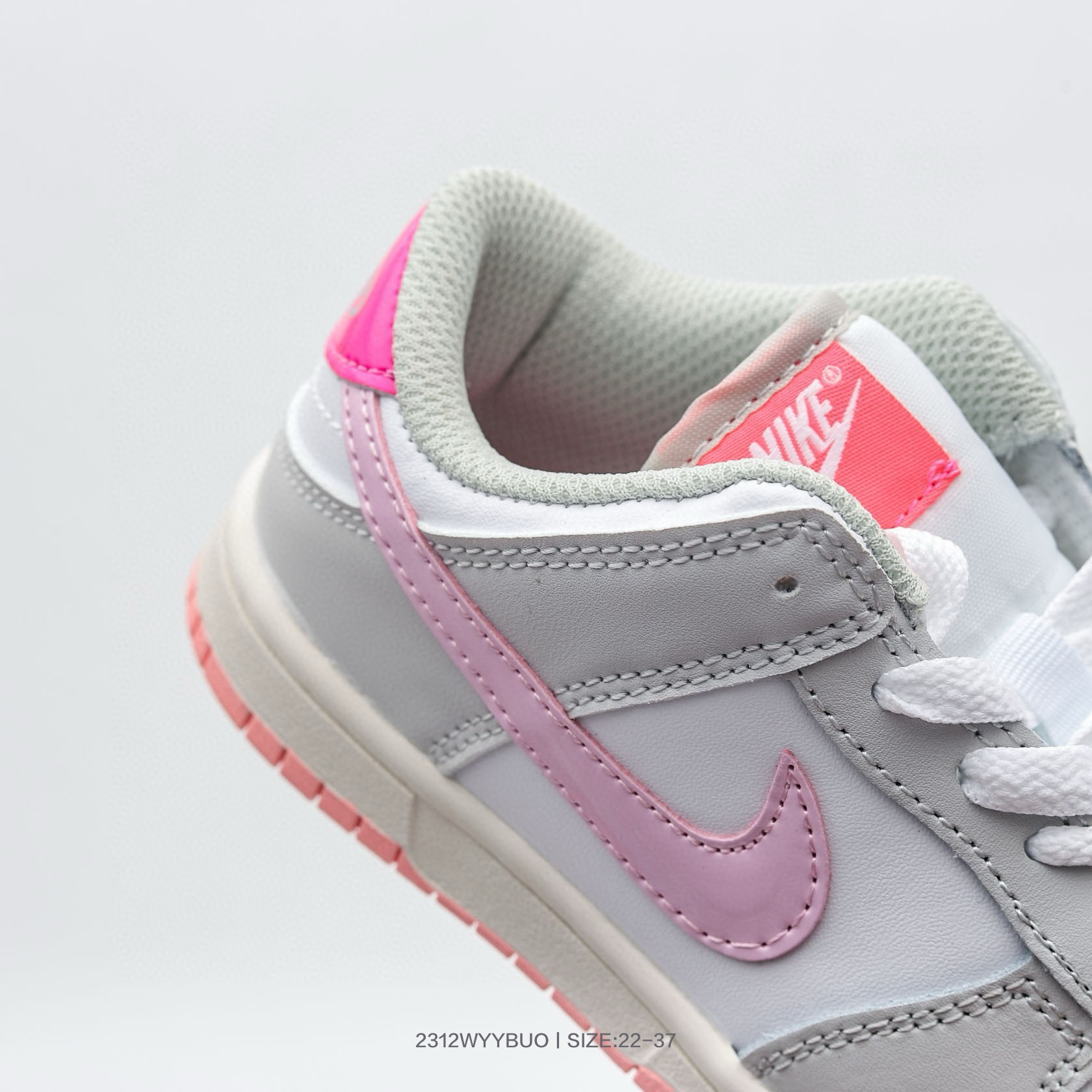 $19.99 Nike dunk SB sneakers X5854 gallery