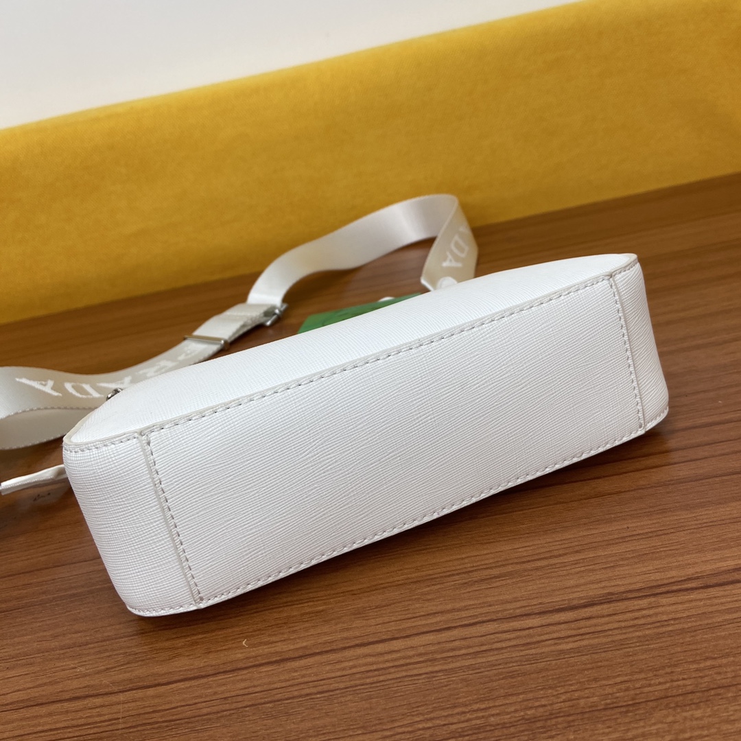 $21.99 PRADA 1BH2042 X2278 gallery