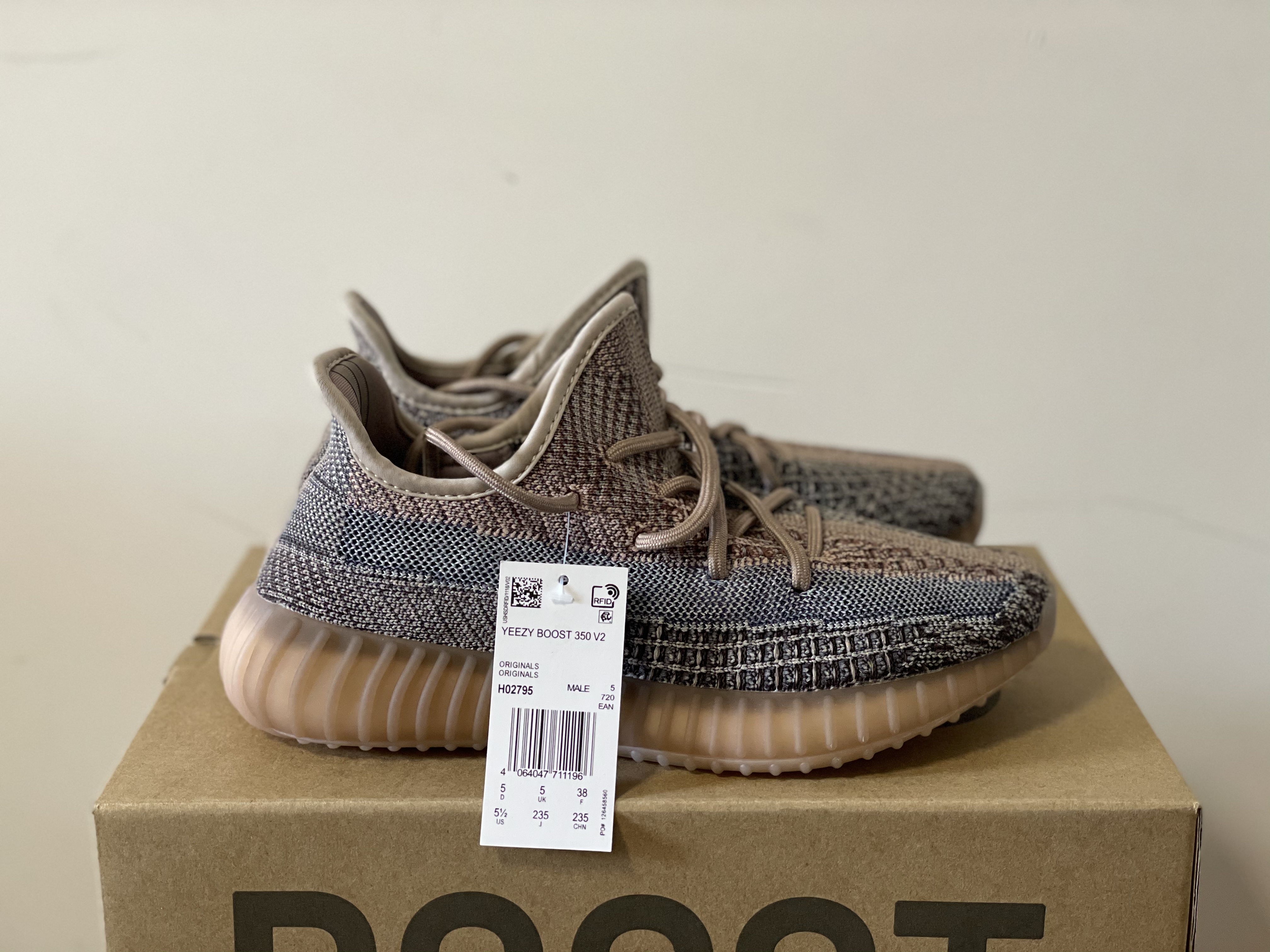 $21.99-adidas-yeezy-350v2-X5338 gallery