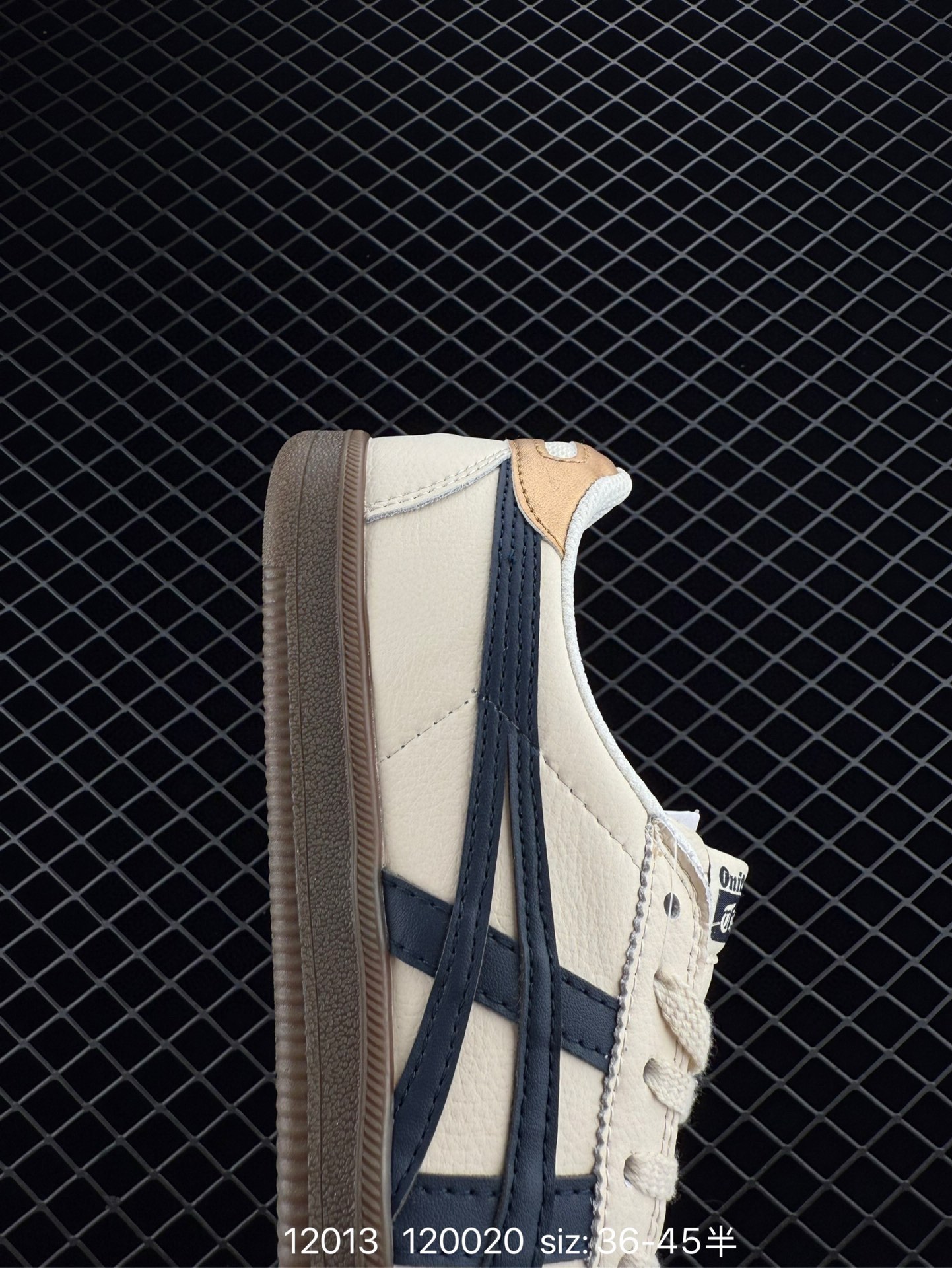 $24.99 Asics Japan S X2528 gallery